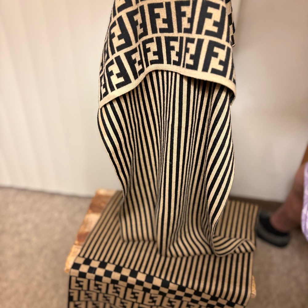 Fendi Beige & Black Striped Monogram Knit Scarf - Picture 2 of 9